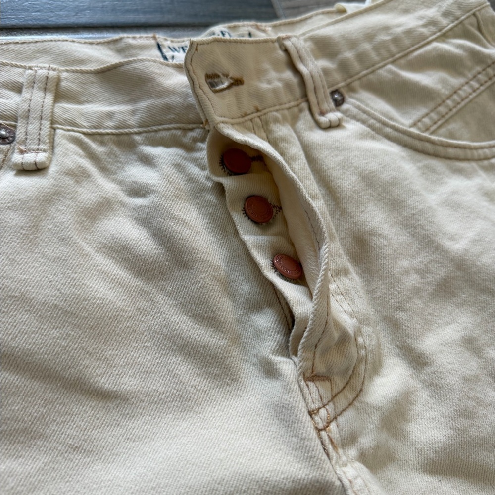 We The Free Now Or Never Denim Distressed Shorts size 27 - Picture 6 of 7